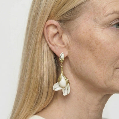 Blooming Magnolia Retro Flower Earrings - Voisson