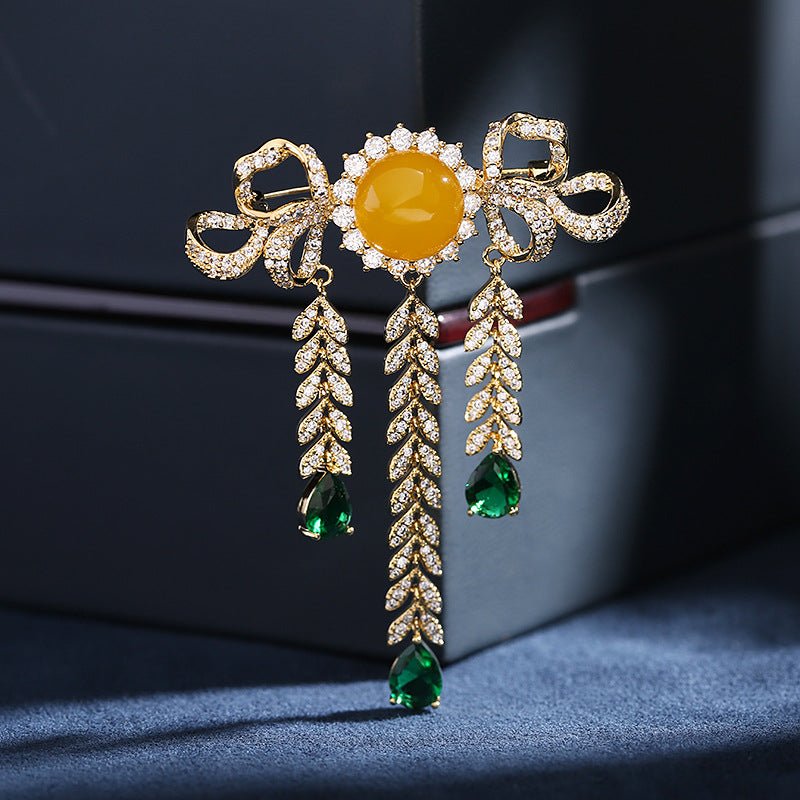 Bowfall Crystal Brooch - Voisson