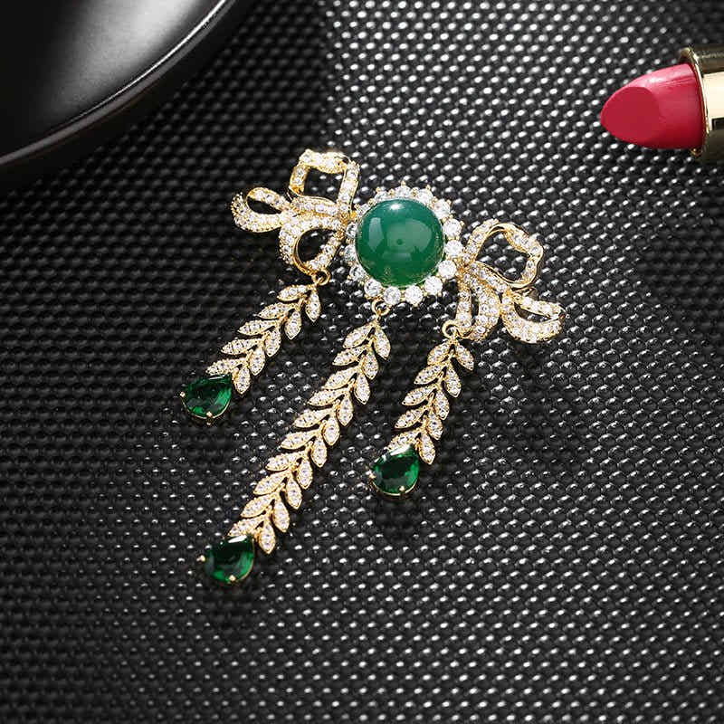 Bowfall Crystal Brooch - Voisson