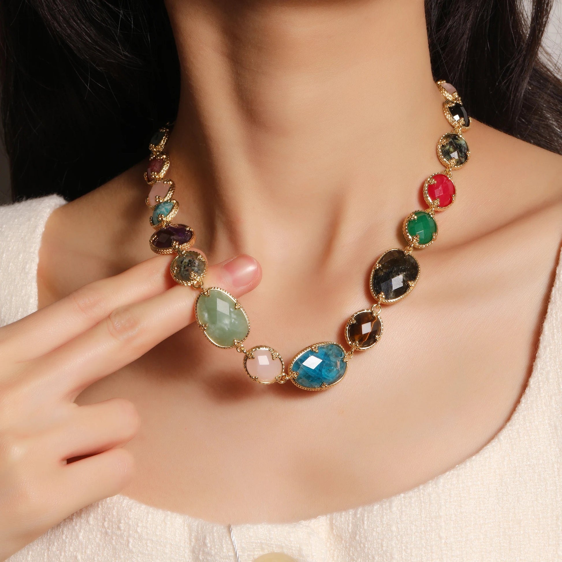 Carnelian Bloom Necklace - Voisson