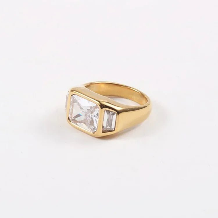 CosmoCrystal SS Zircon Ring - Voisson