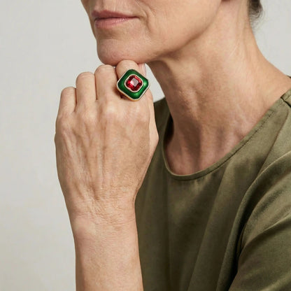 Crimson Noel Elegance Ring - Voisson