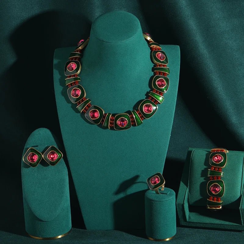 Crimson Noel Elegance Ring - Voisson