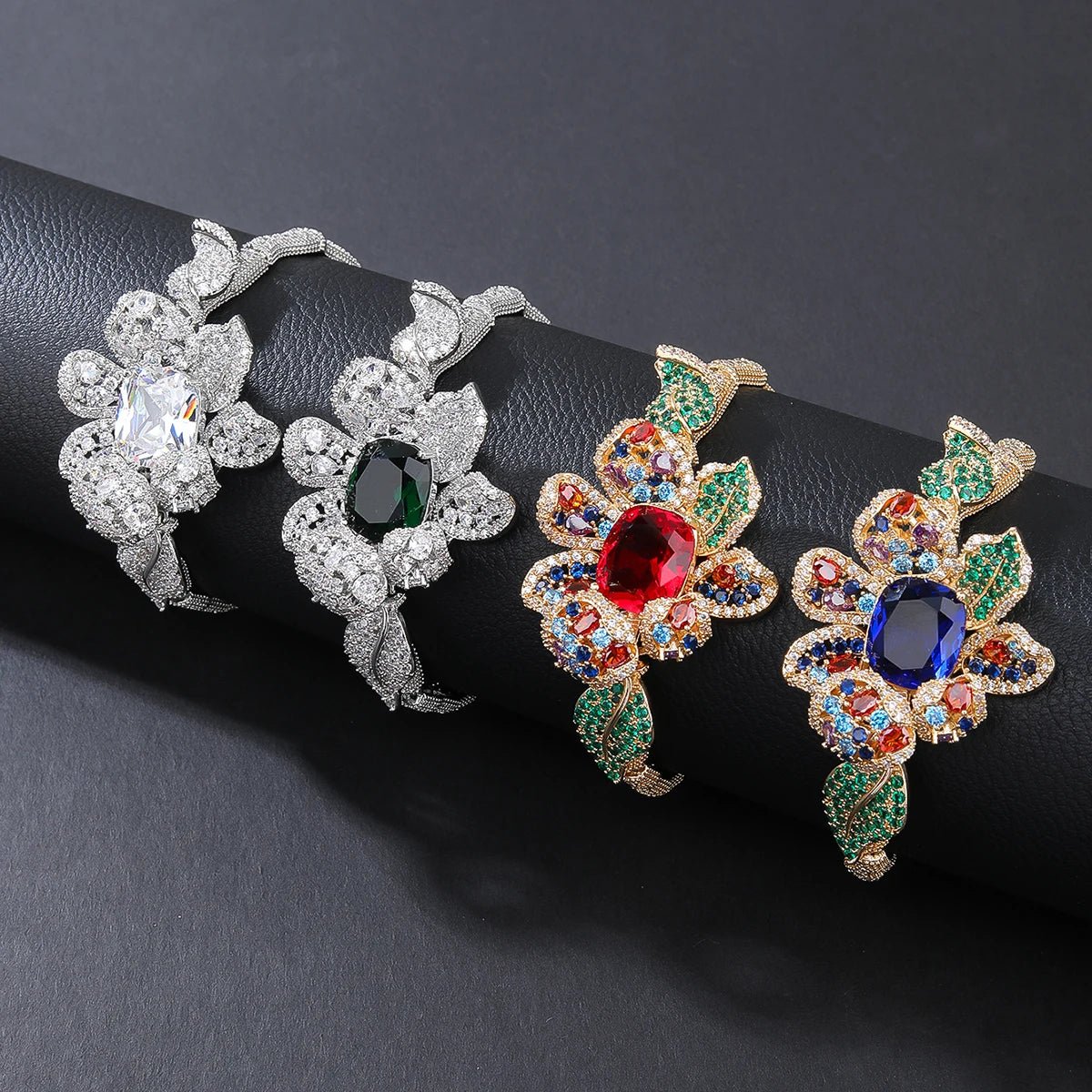 Crowned Blossom Bracelet - Voisson