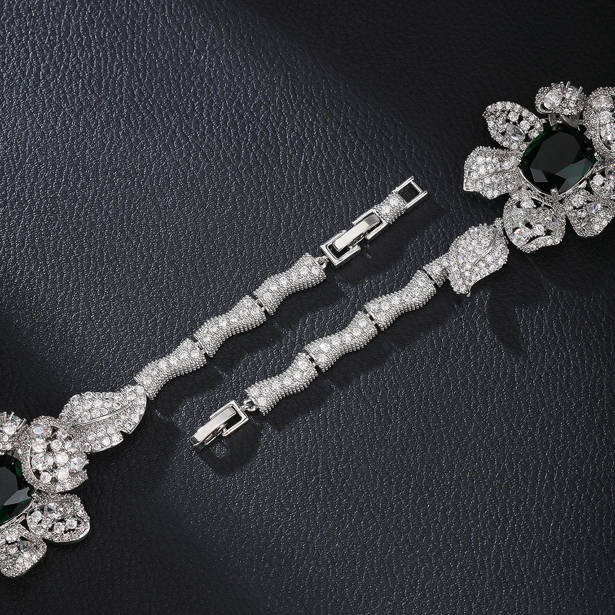 Crowned Blossom Bracelet - Voisson