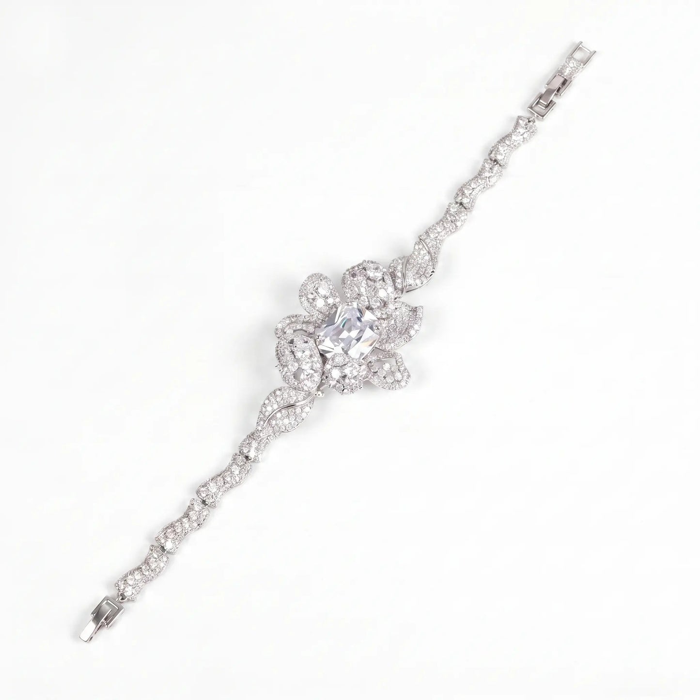 Crowned Blossom Bracelet - Voisson
