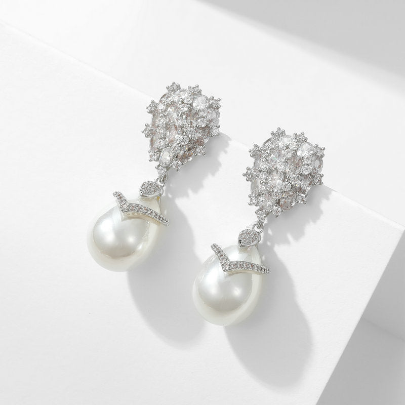 Crystal Cluster Pearl Drops - Voisson