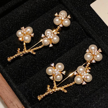 Crystal Pearl Blossom Brooch - Voisson