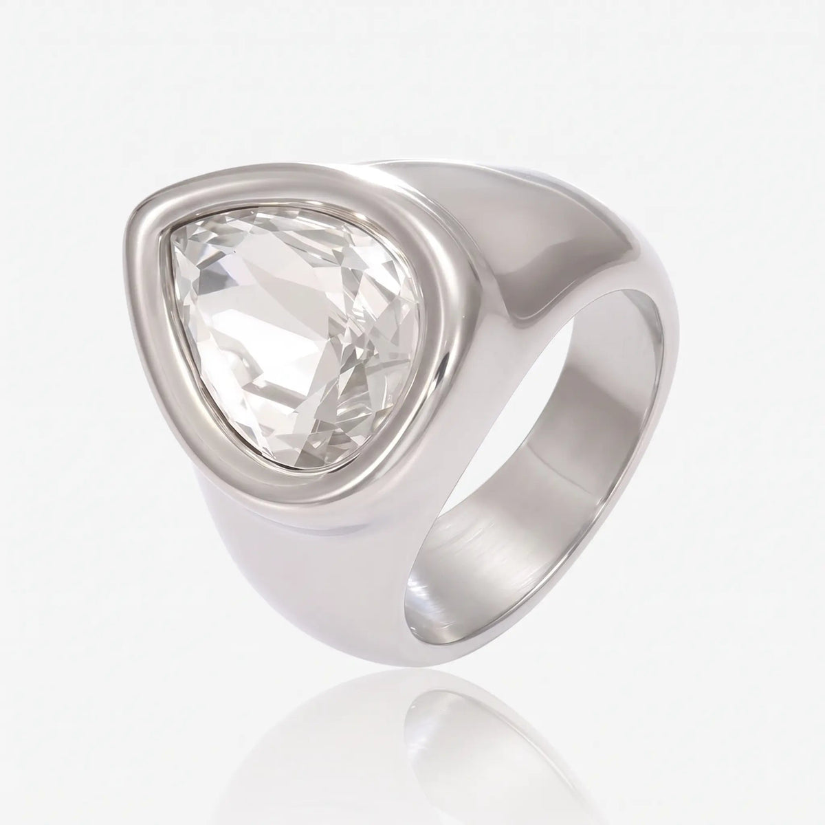 Crystal Teardrop Ring - Voisson