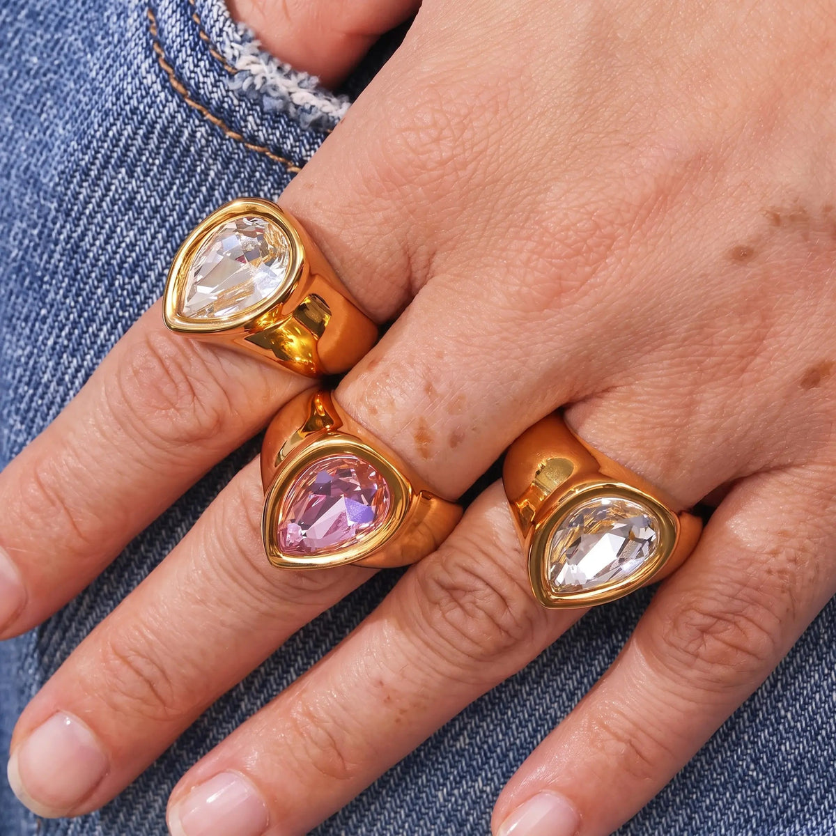 Crystal Teardrop Ring - Voisson
