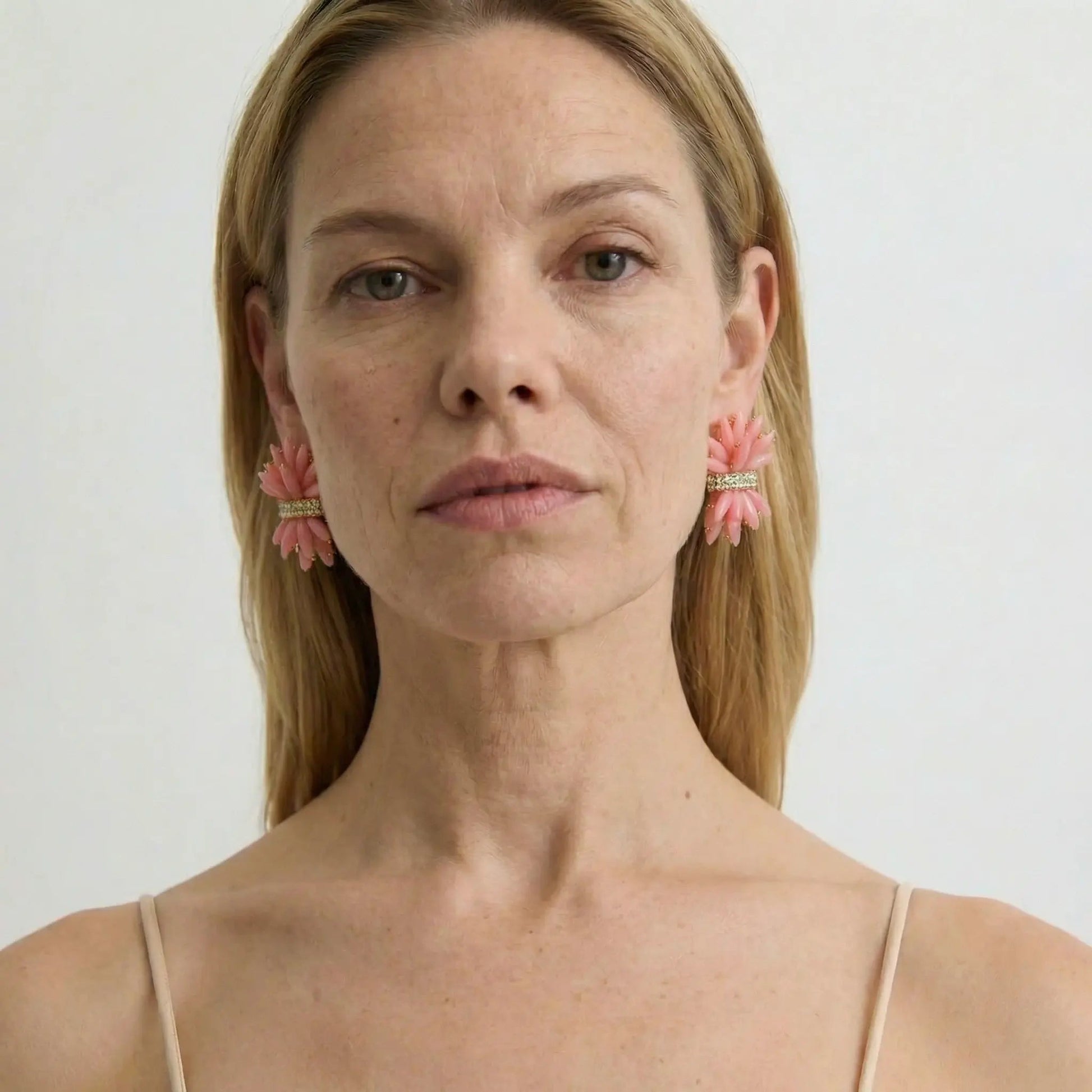Dahlia Light Earrings - Voisson