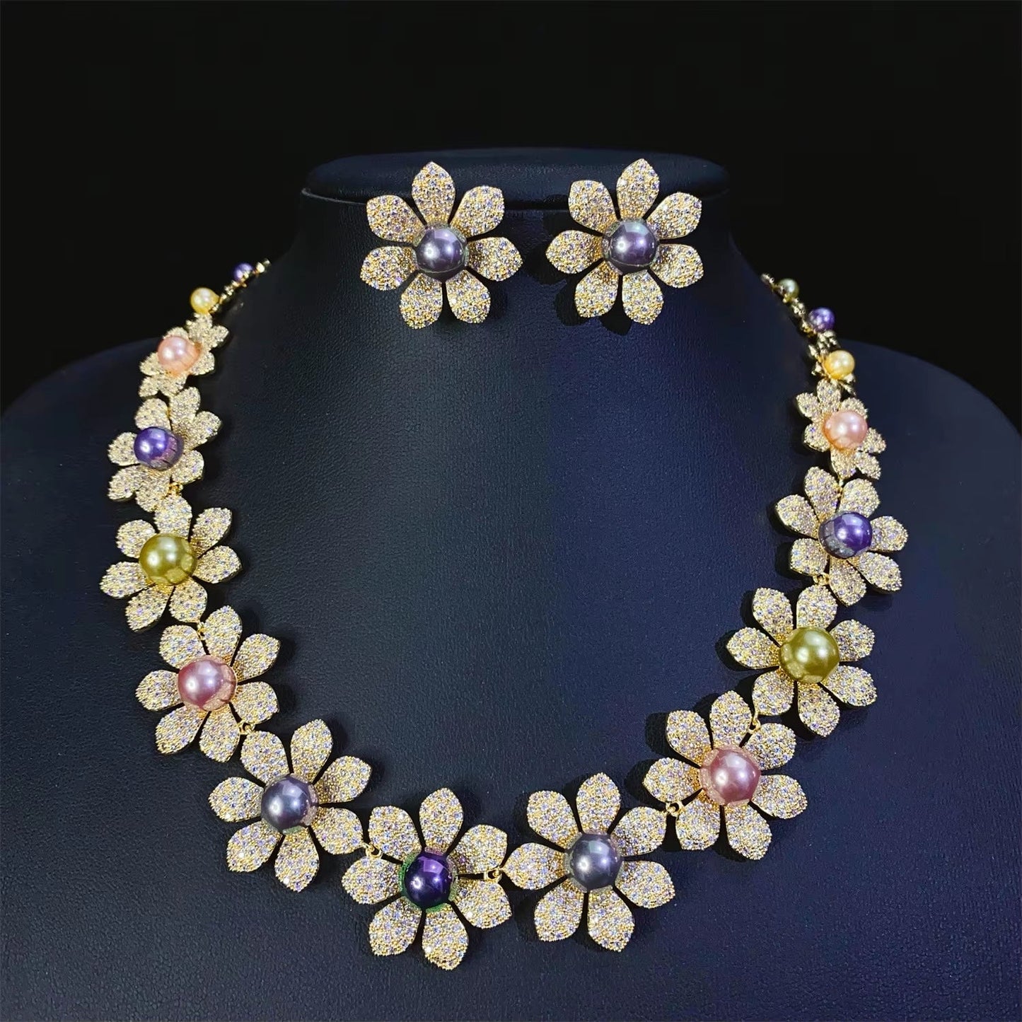 Daisy Duchess Necklace - Voisson