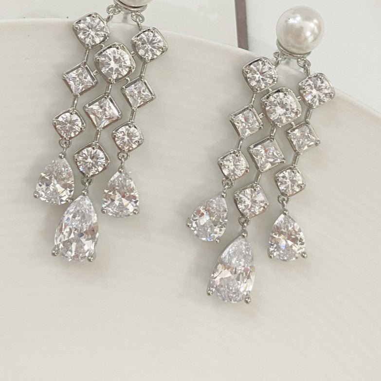 Diamond Waltz Earrings - Voisson