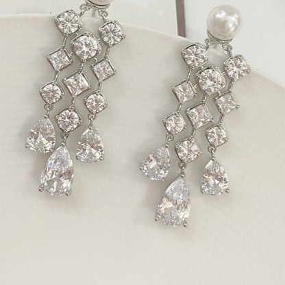 Diamond Waltz Earrings - Voisson