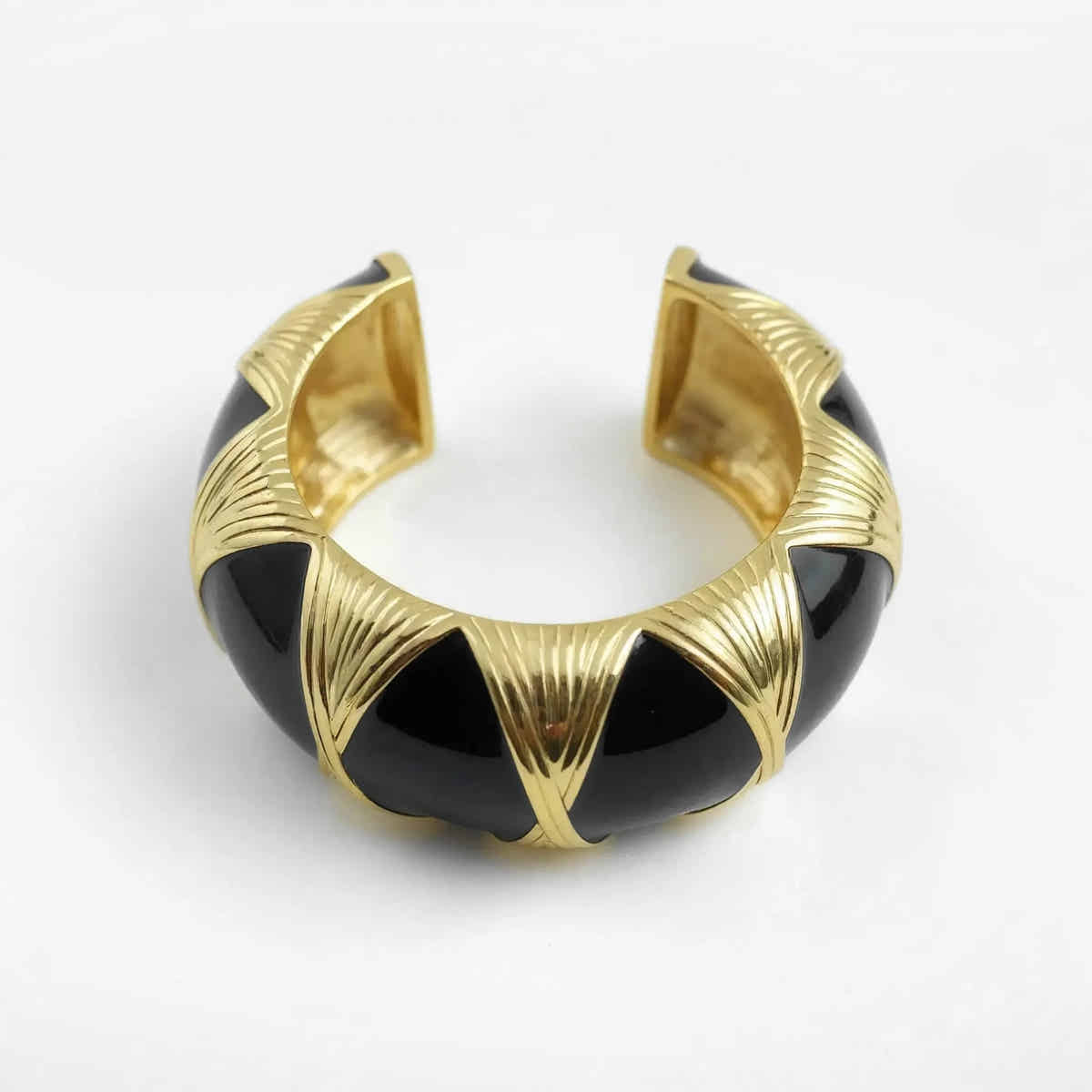 Eclipse Aura Bold Statement Bracelet - Voisson