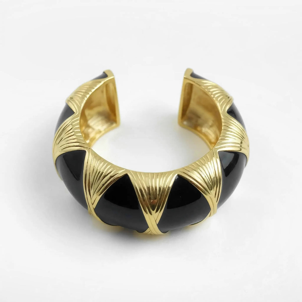Eclipse Aura Bold Statement Bracelet - Voisson
