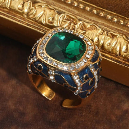 Emerald Dynasty Ring - Voisson