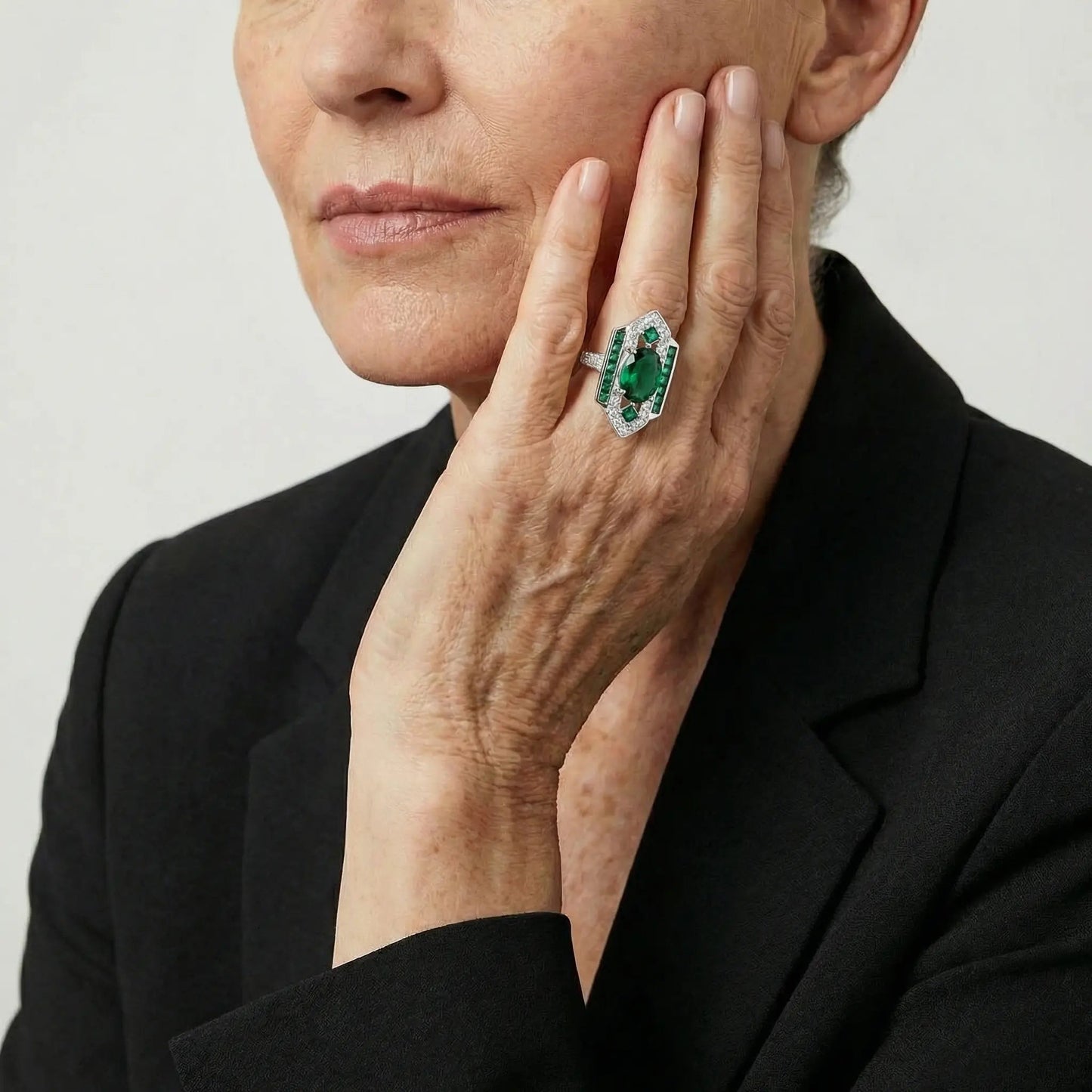 Emerald Heirloom Statement Ring - Voisson