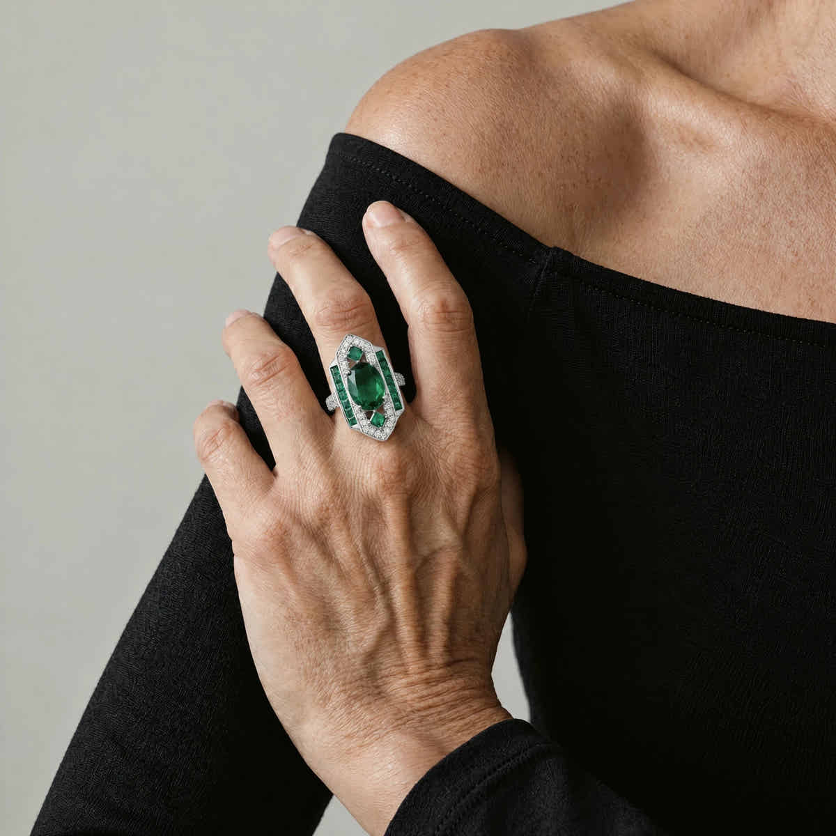 Emerald Heirloom Statement Ring - Voisson