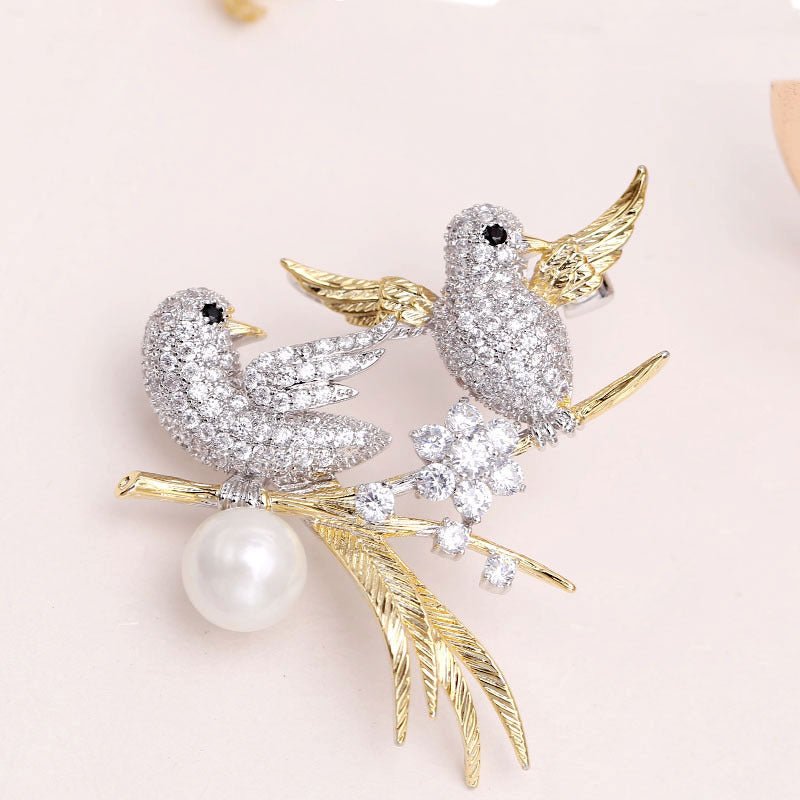Enchanted Lovebirds Brooch - Voisson