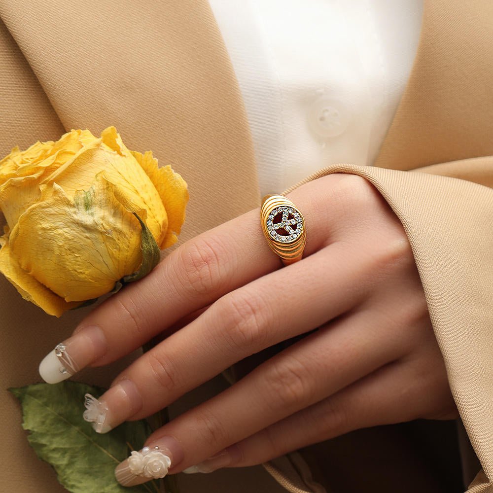 Eternal Peace Ring - Voisson