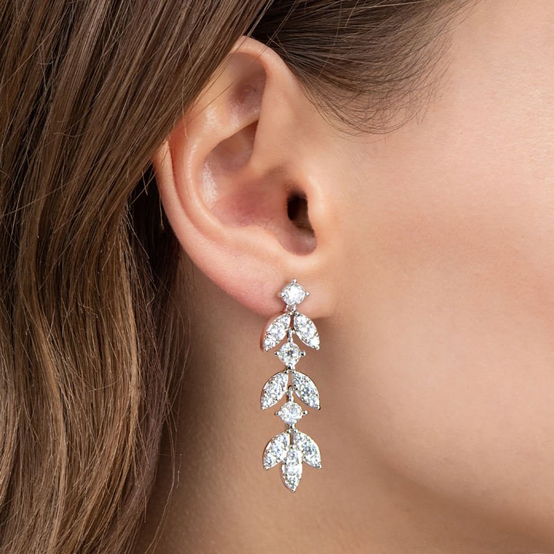 Faerun 925 Silver Real Moissanite Leaf Earrings - Voisson