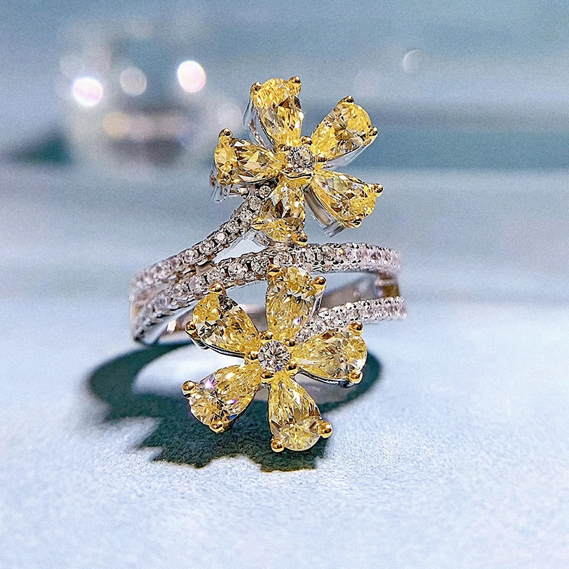 FloraTwist Sterling Ring - Voisson