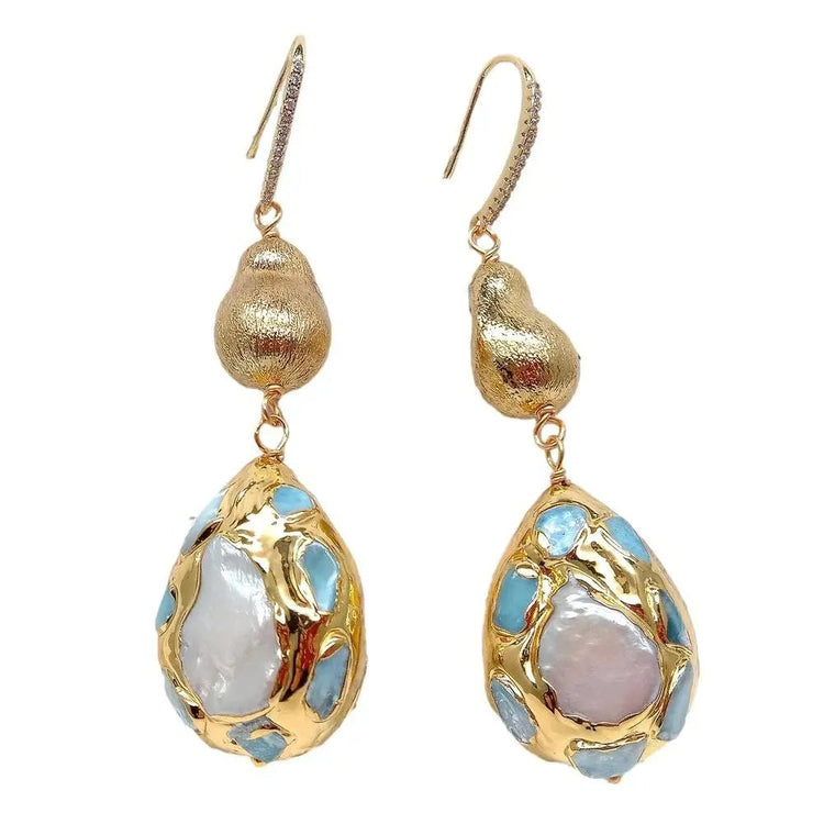 FluxFlicker Pearl Teardrop Earrings - Voisson