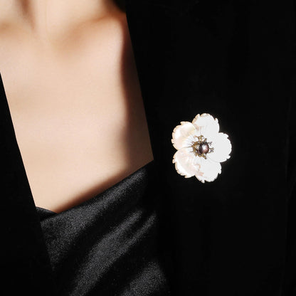 Frosted Blossom Brooch - Voisson