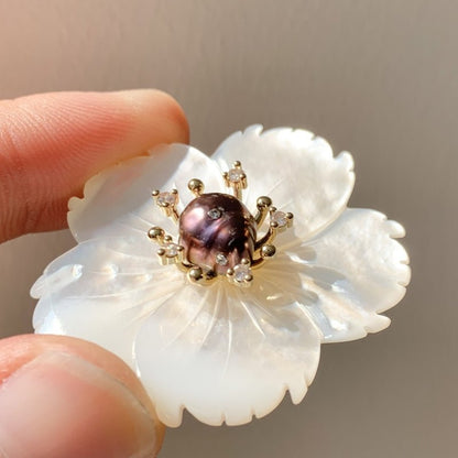 Frosted Blossom Brooch - Voisson