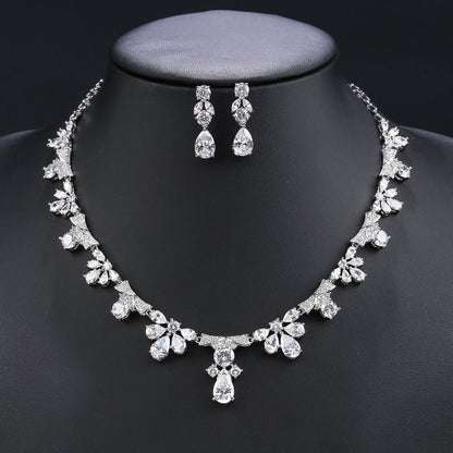 Garden Gala Earrings - Voisson