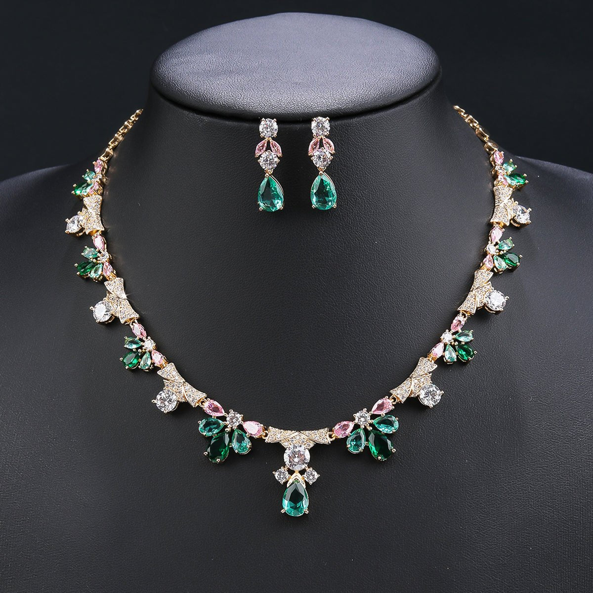 Garden Gala Earrings - Voisson