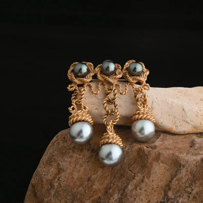 Gilded Knot Pearl Brooch - Voisson