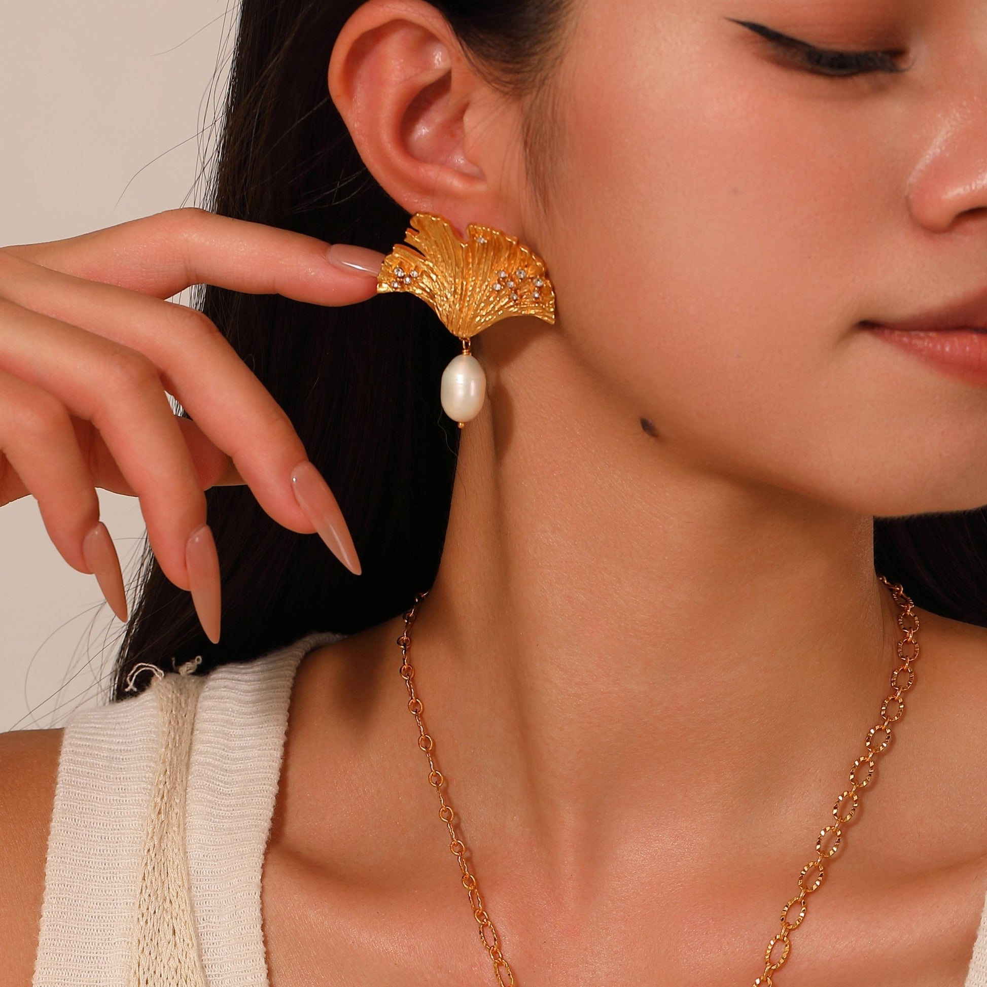 Ginkgo Pearl Drop Earrings - Voisson
