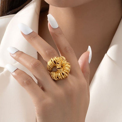 Golden Muse Ring - Voisson