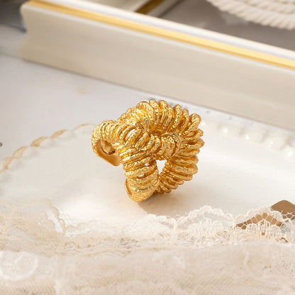 Golden Muse Ring - Voisson