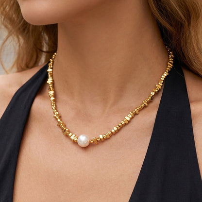 Golden Pebble Pearl Necklace - Voisson