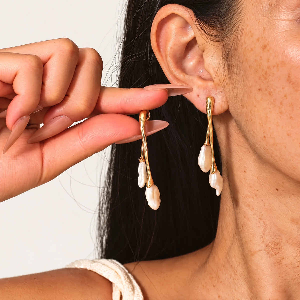 Golden Willow Pearl Earrings - Voisson