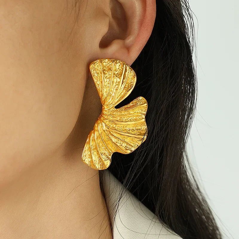 GoldLeaf Chunky SS Drop Earrings - Voisson