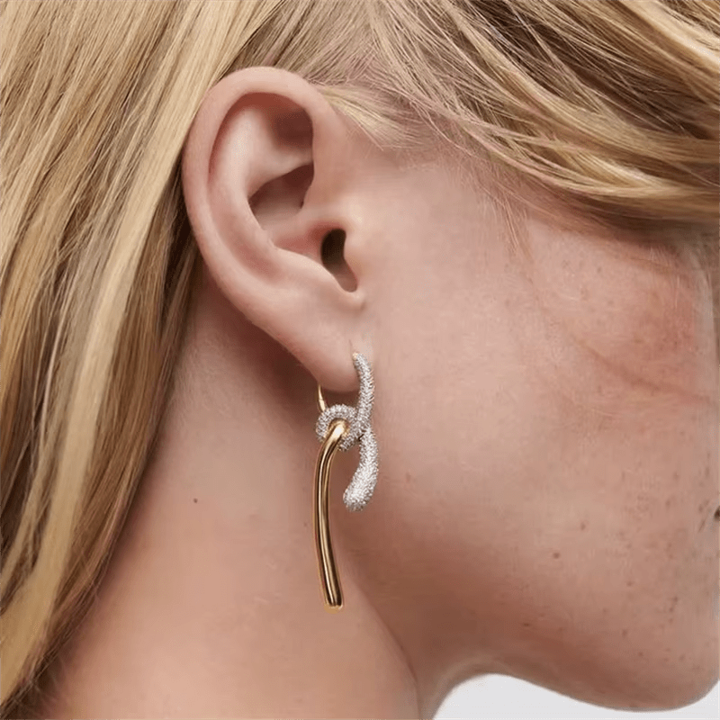 Helena’s Halo Knotted Zircon Stud Earrings - Voisson