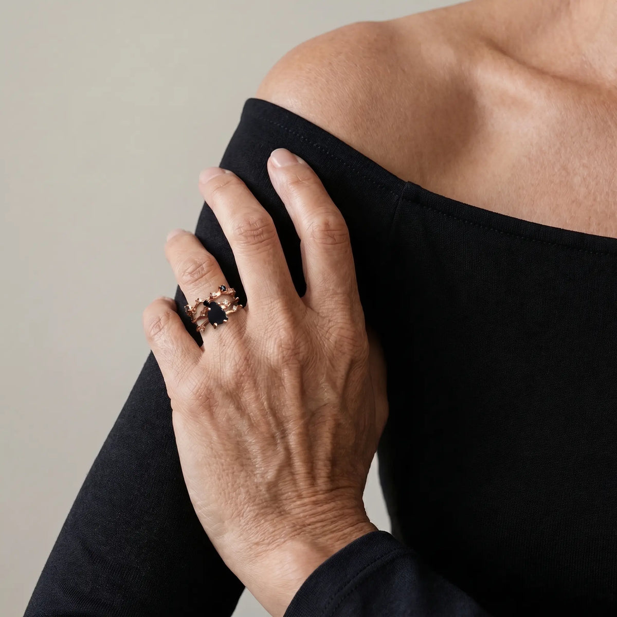 Midnight Thorn 925 Silver Ring