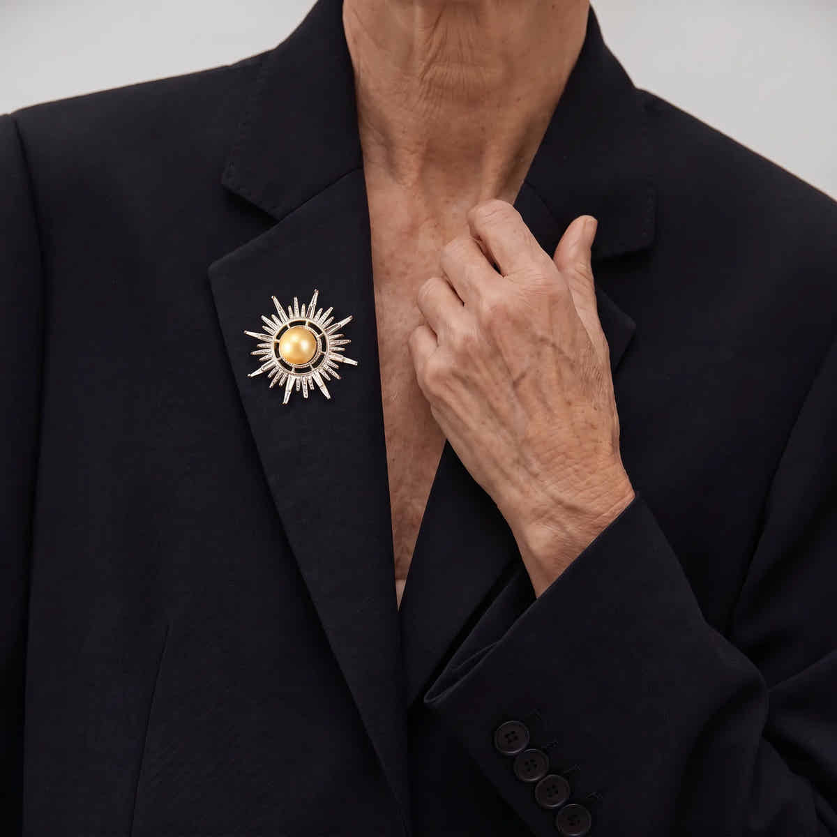 Pearl Soleil Broche