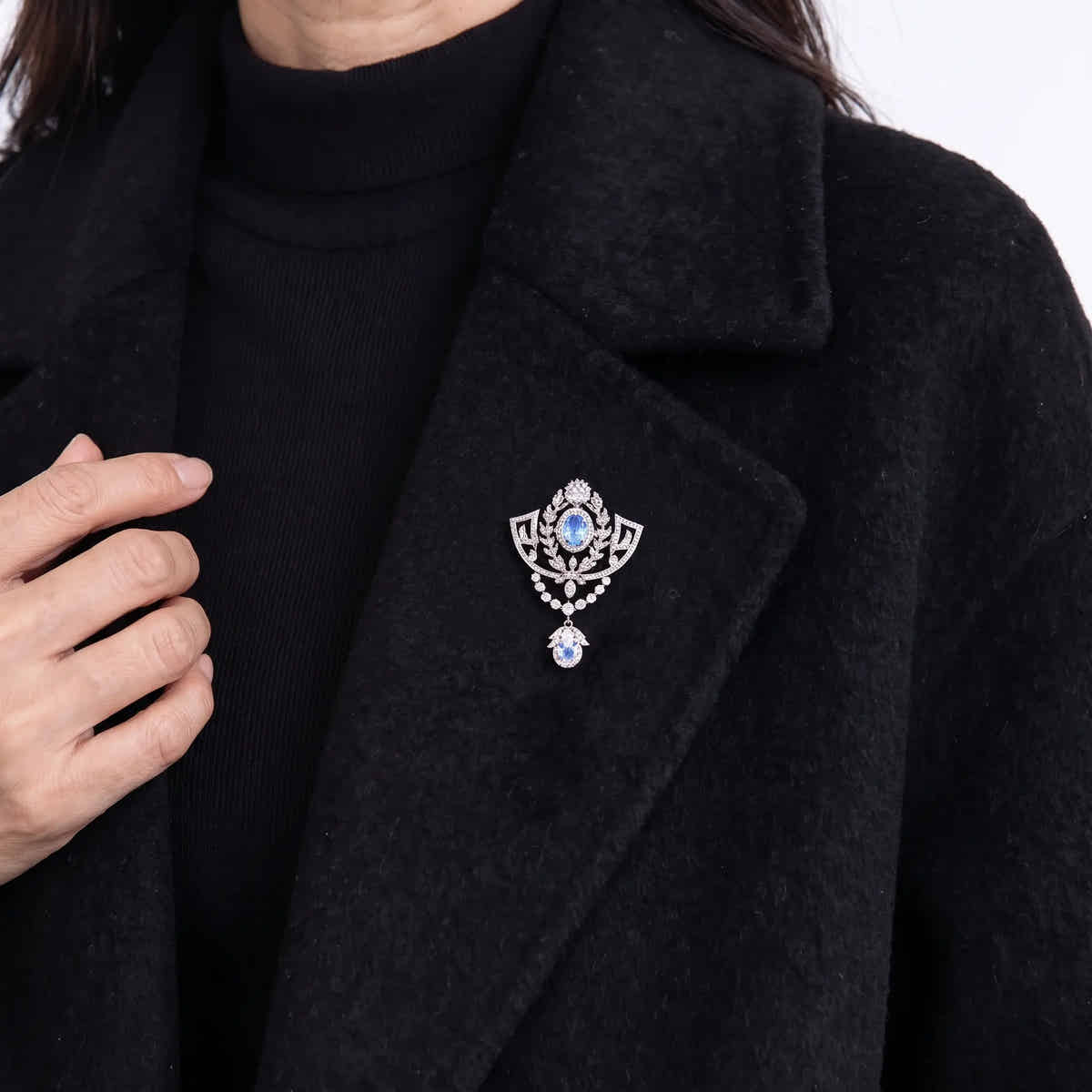 Pearl Crest Brooch
