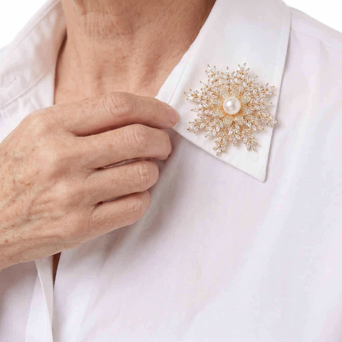 Crystal Snowflake Broche