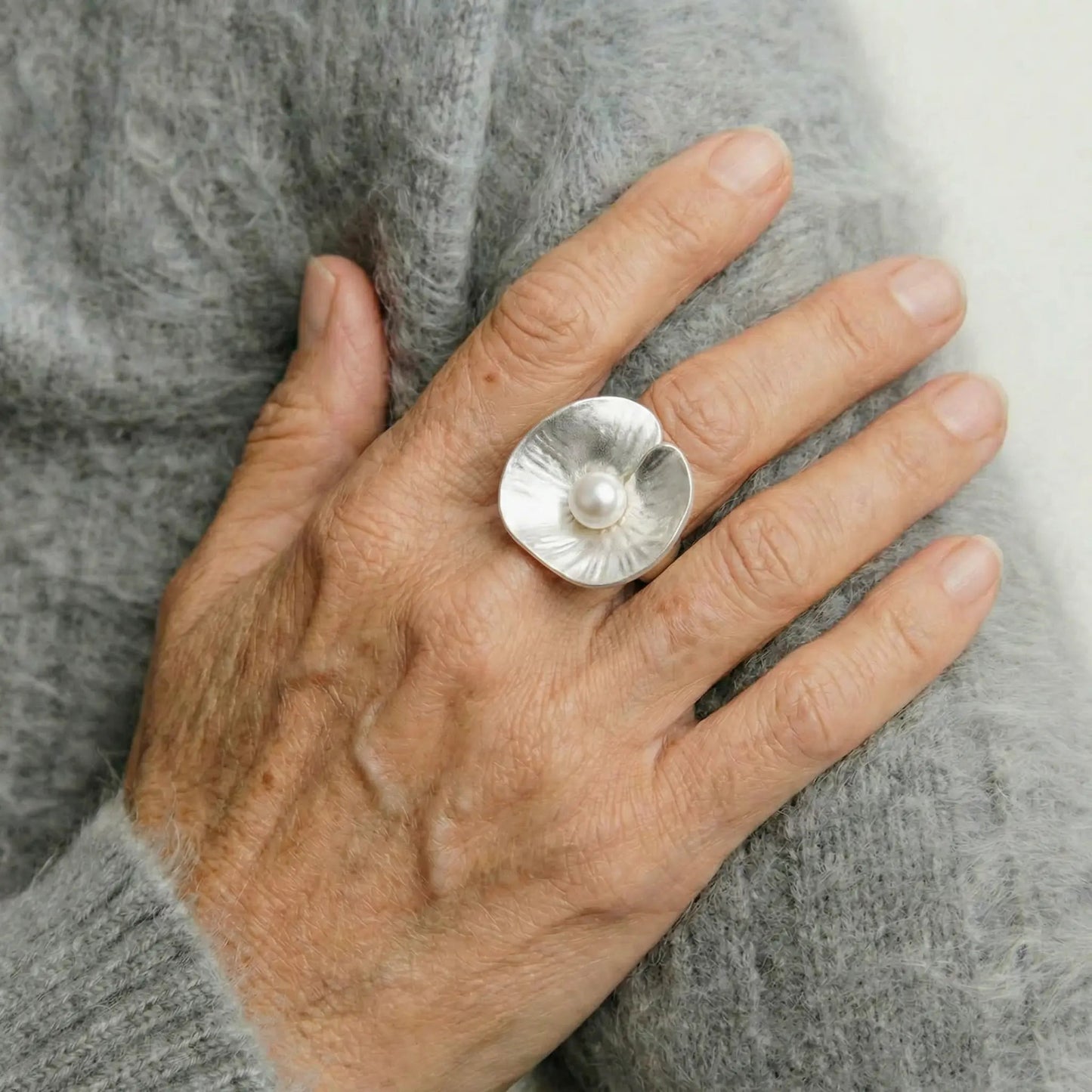 IrisImpulse Pearl Ring - Voisson