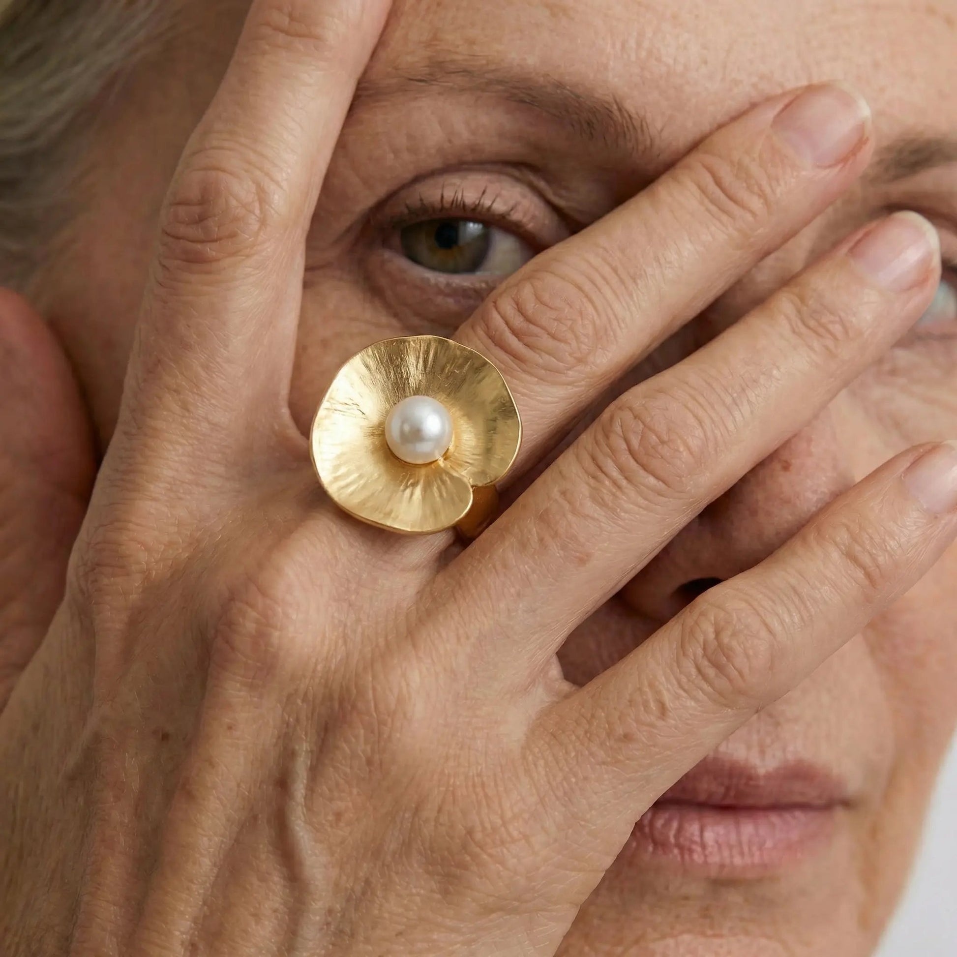 IrisImpulse Pearl Ring - Voisson