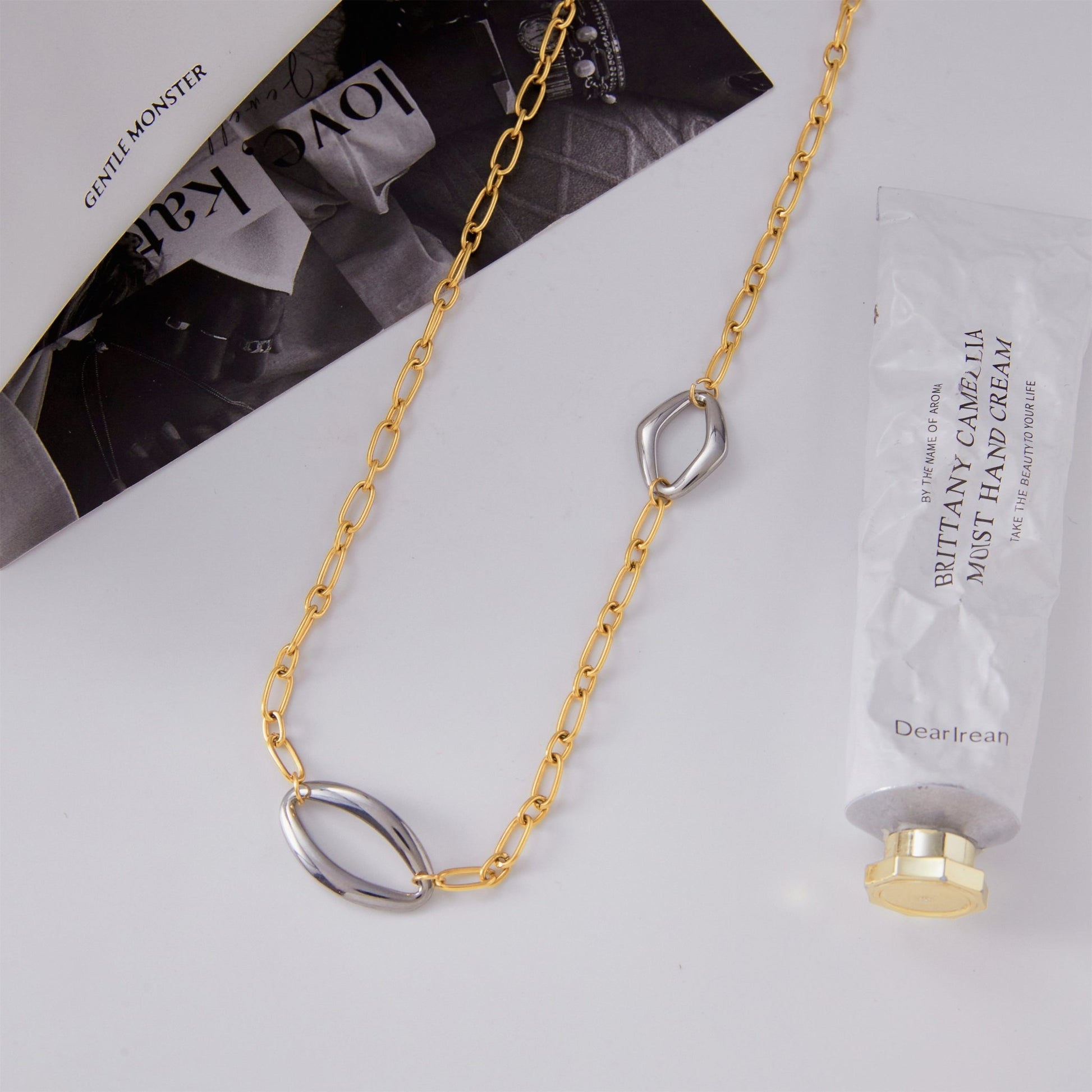 Luna Link SS Necklace - Voisson