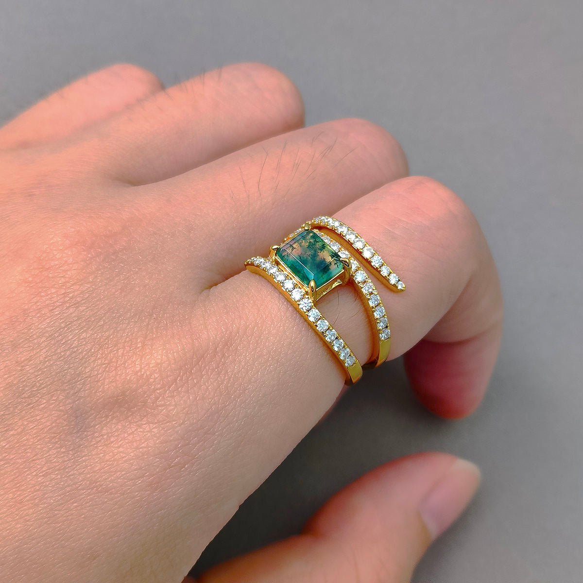 Lush Enigma Ring - Voisson