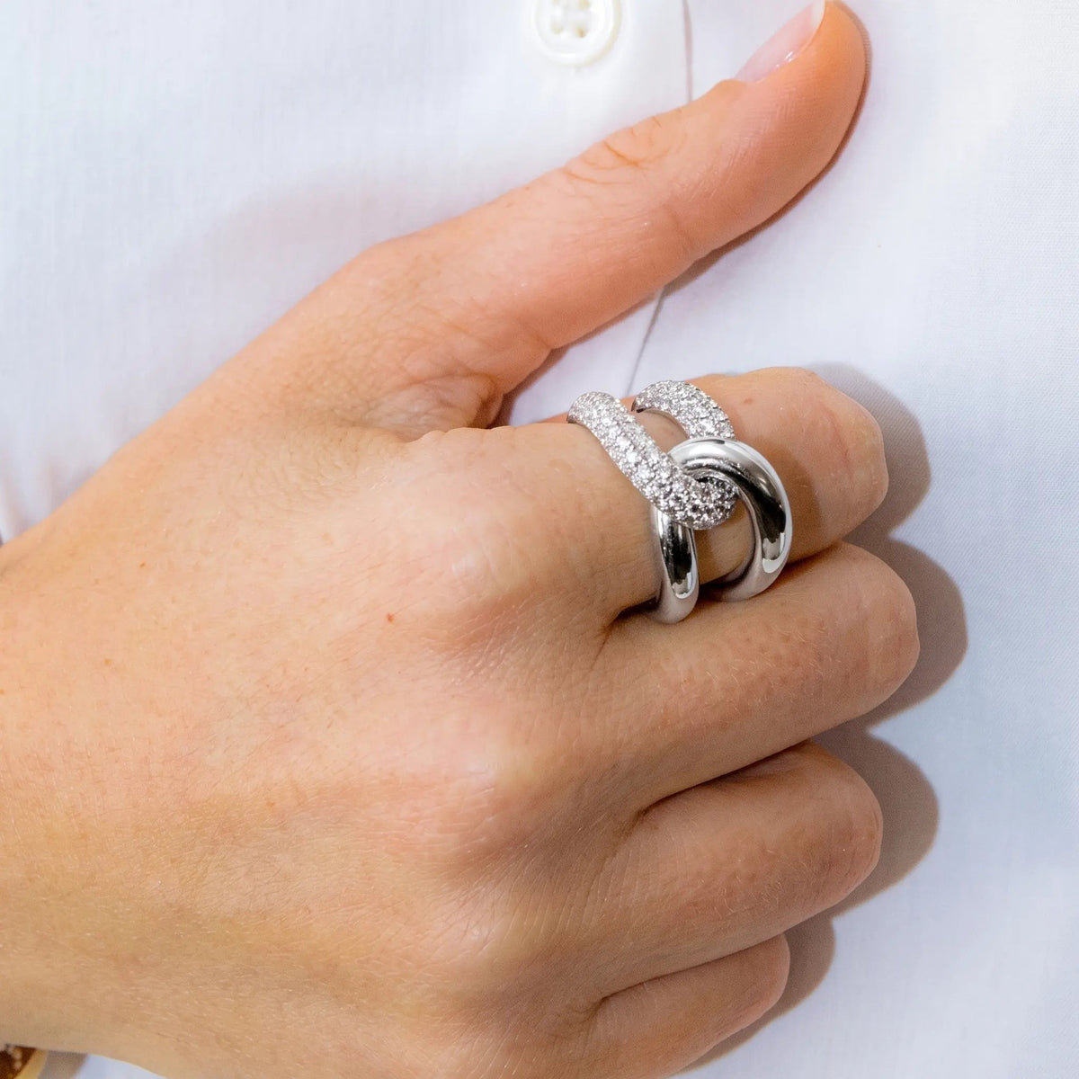 Luxe Loop 925 Silver Ring - Voisson