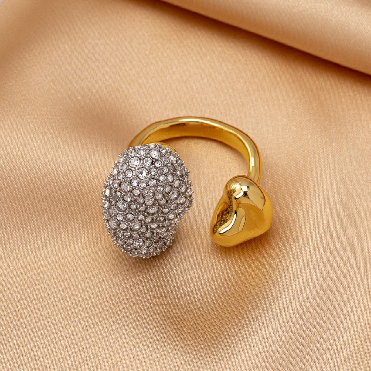 Luxe Pebble Ring - Voisson